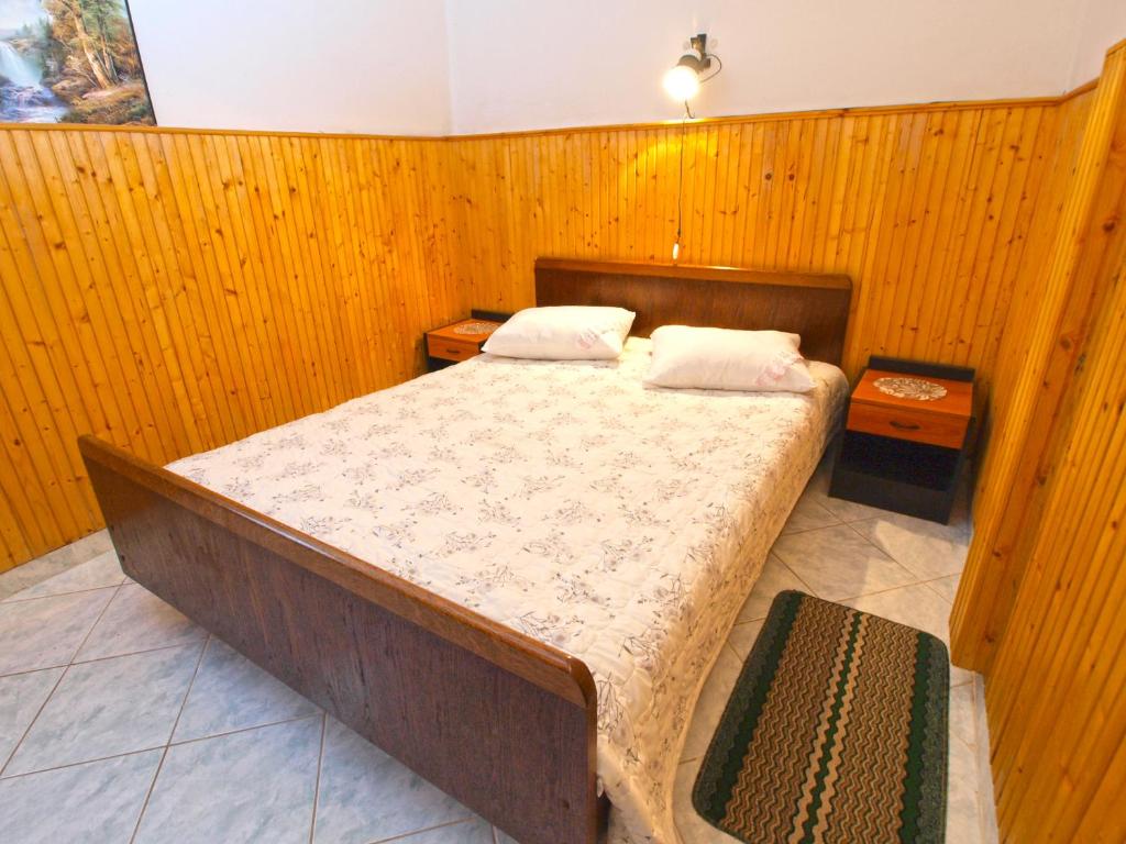 Posteľ alebo postele v izbe v ubytovaní Apartments Evelina 1057