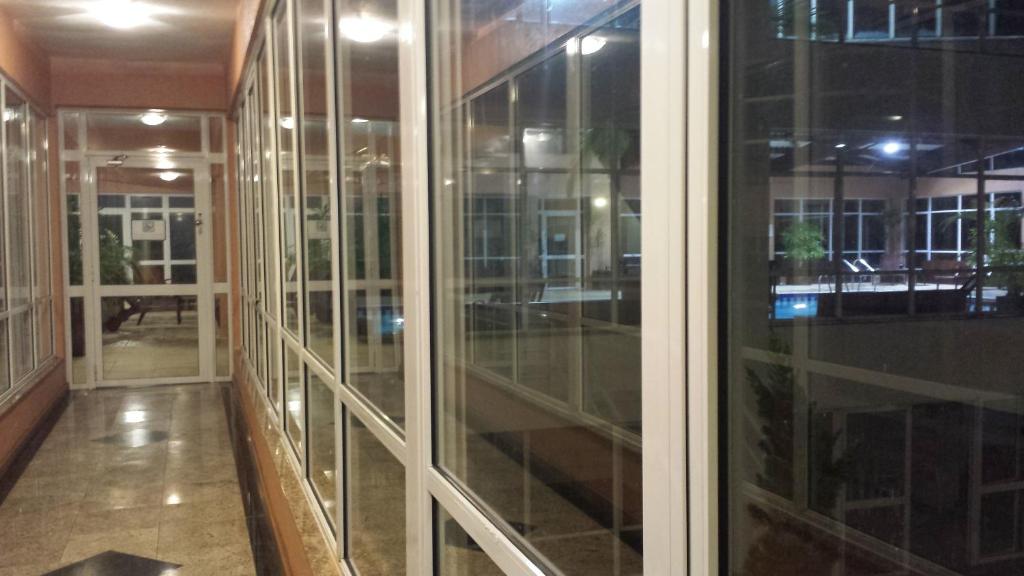  Apartamento com Piscina 4 Pessoas