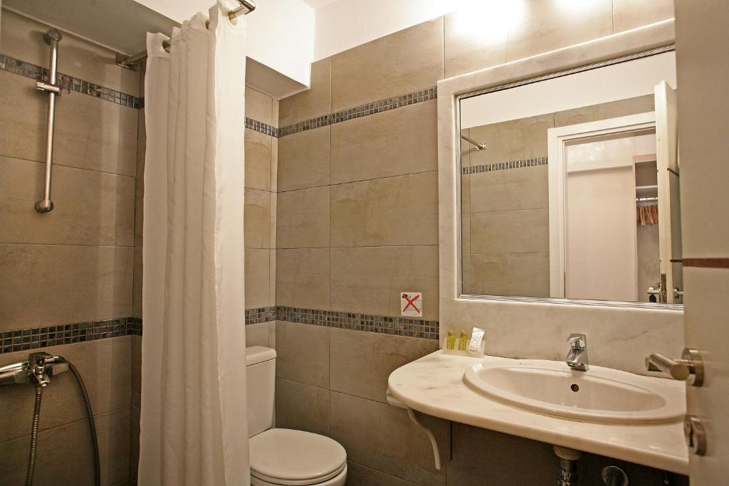 Loizos Stylish Residences - 17