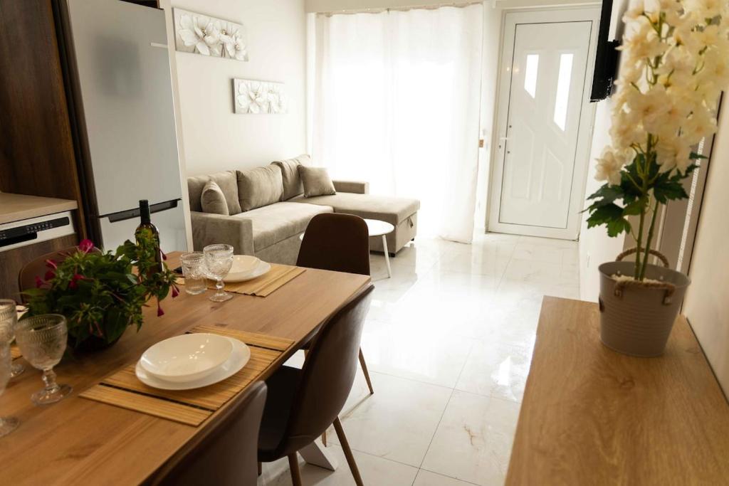 Brand New - Urban Boutique Residence - Kos Town