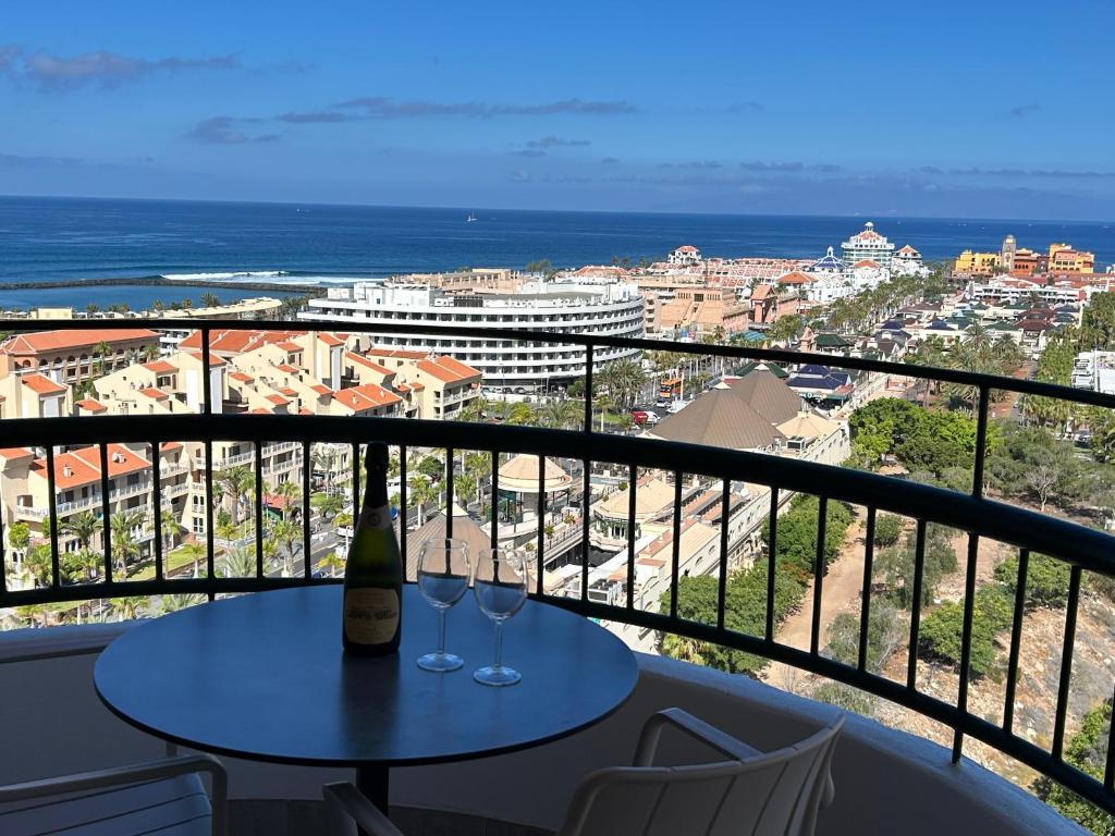 TORRES DEL SOL 15 floor THE HIGHEST