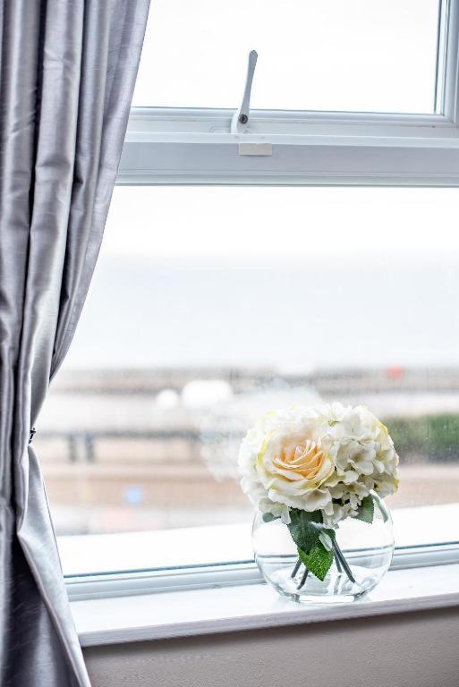 Trivelles Seaview Blackpool - 