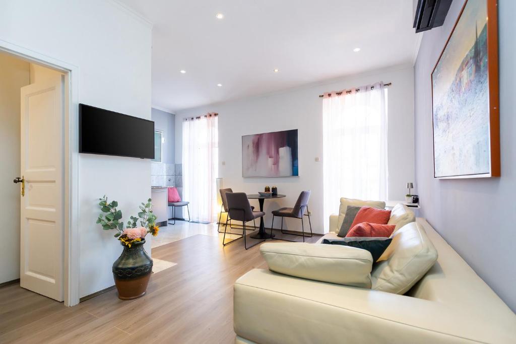 Apartment Mario 1BR by Irundo