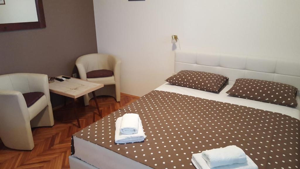 Posteľ alebo postele v izbe v ubytovaní Apartments Ana+3