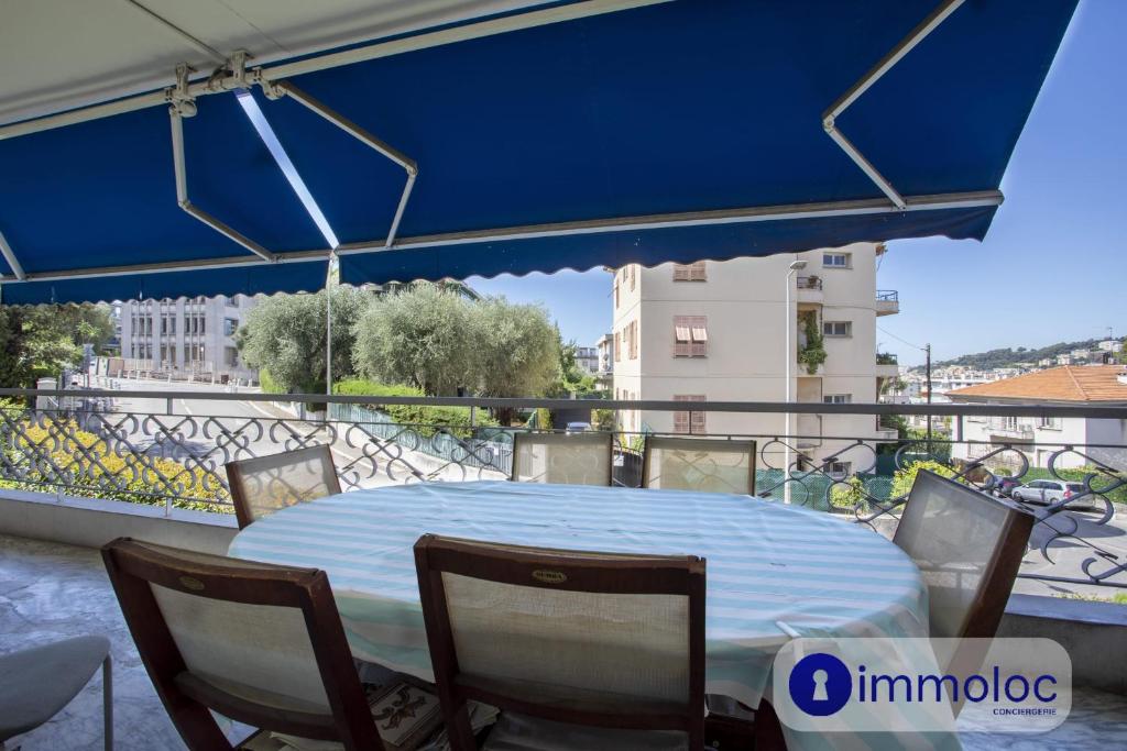Spacious apartment with terrace in the Cimiez district