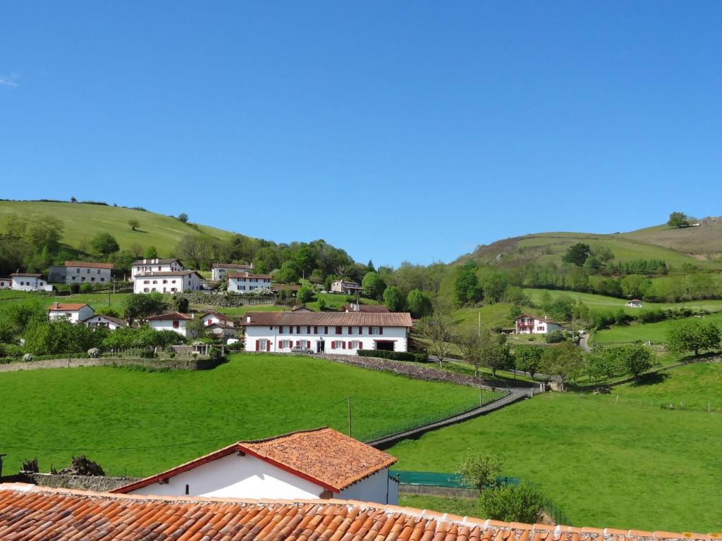 Gallery image of Hotel Eskualduna Chez Katina in Saint-Martin-dʼArrossa