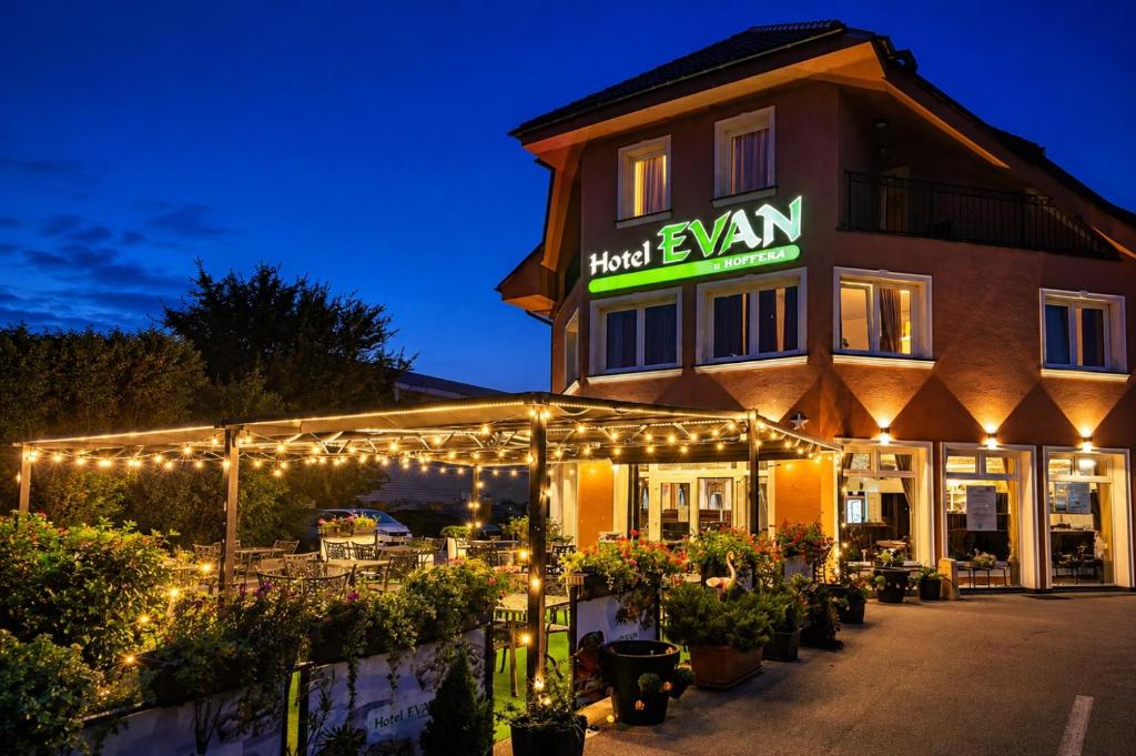Gallery image of Hotel Evan u Hoffera with free parking in Topoľčany