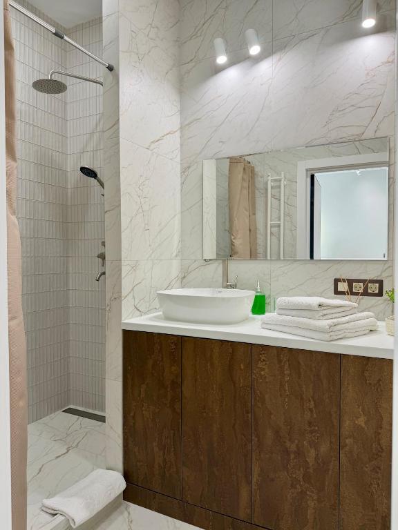 Luxury Apartment in Sourenge Residence City Center Coffee Machine фото 7