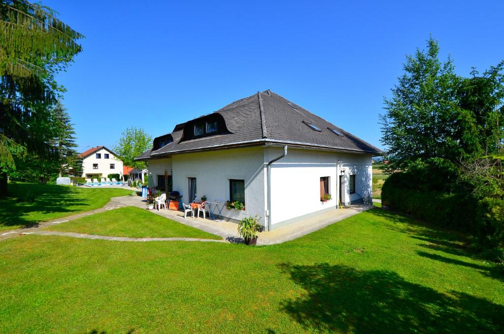 Budova, v ktorej sa apartmán nachádza