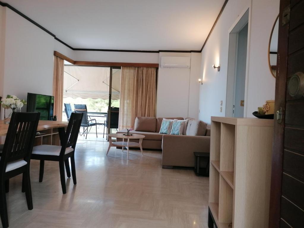New!! 2 DBRM apartment with large balcony near the sea!!