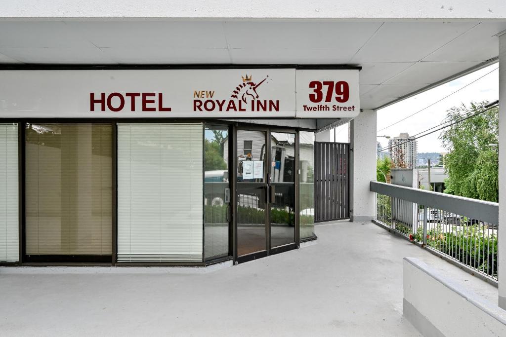 Gallery image of New Royal Inn in New Westminster