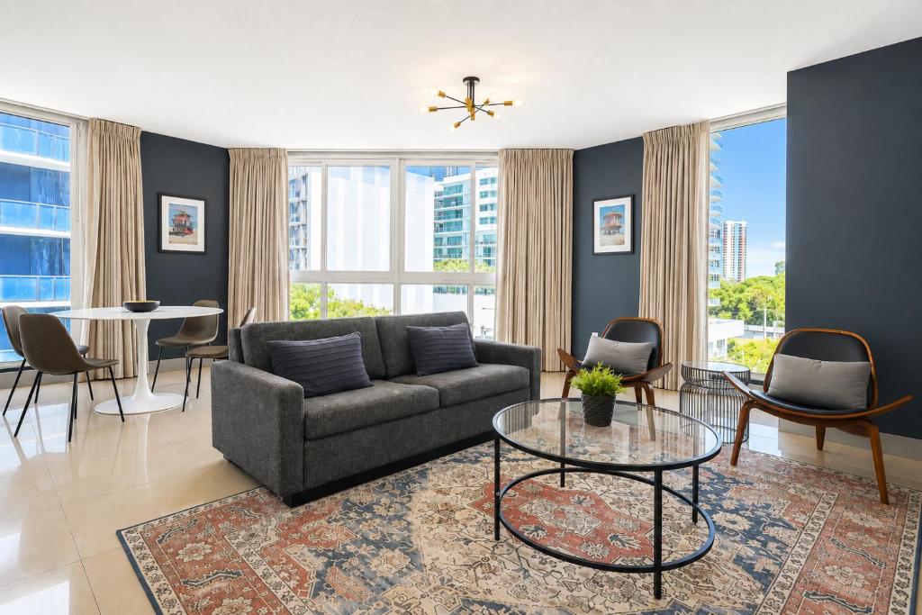 Roami at Habitat Brickell - 