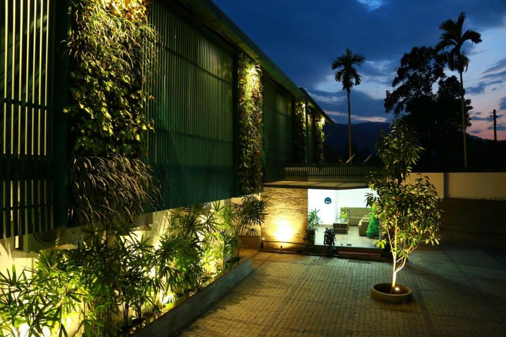 Zahrada ubytování Silver Storm Resort Athirappilly