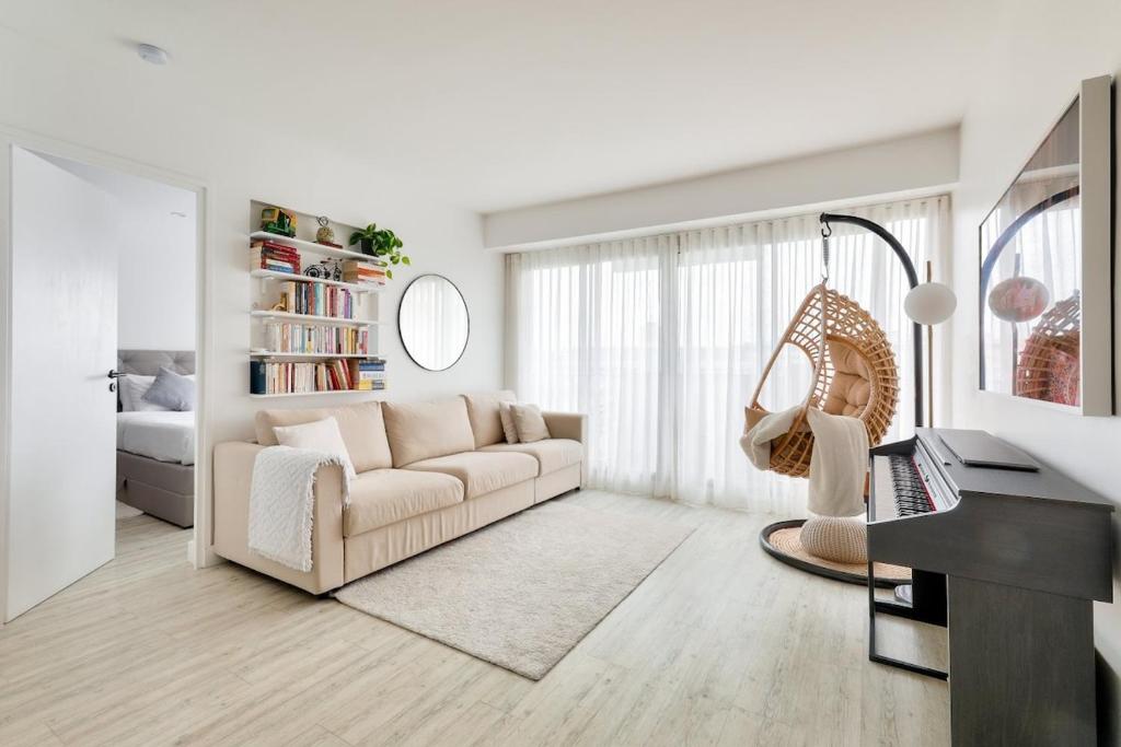 2BHK near Porte de Versailles Expo Park