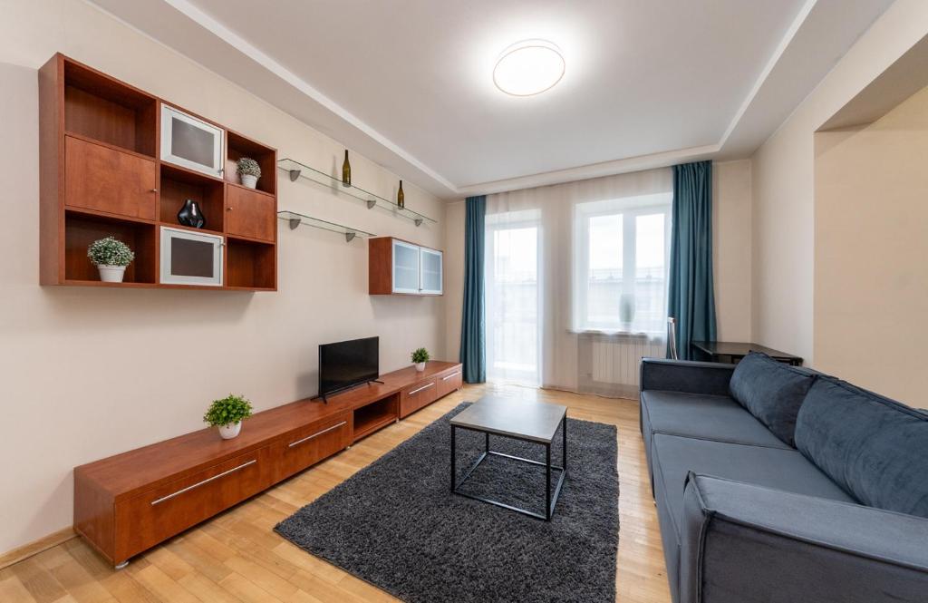 Kropyvnytskogo, 1 room Lux near Arena City головне фото