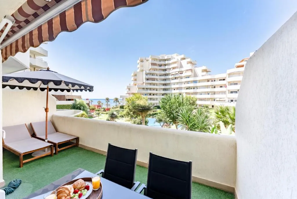 Premium Apartment in Benalbeach, Benalmadena