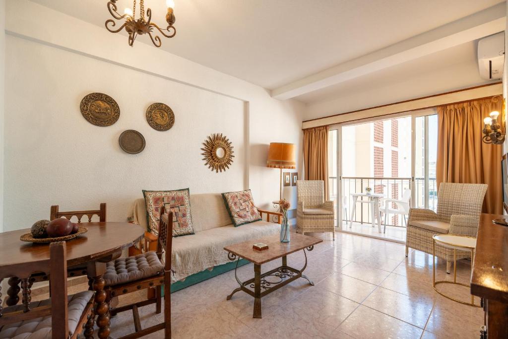 Perla 5 - Charming Front Line Apartment