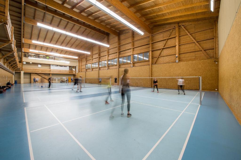 Tenis a/nebo squash v ubytování Aparthotel Baden nebo okolí