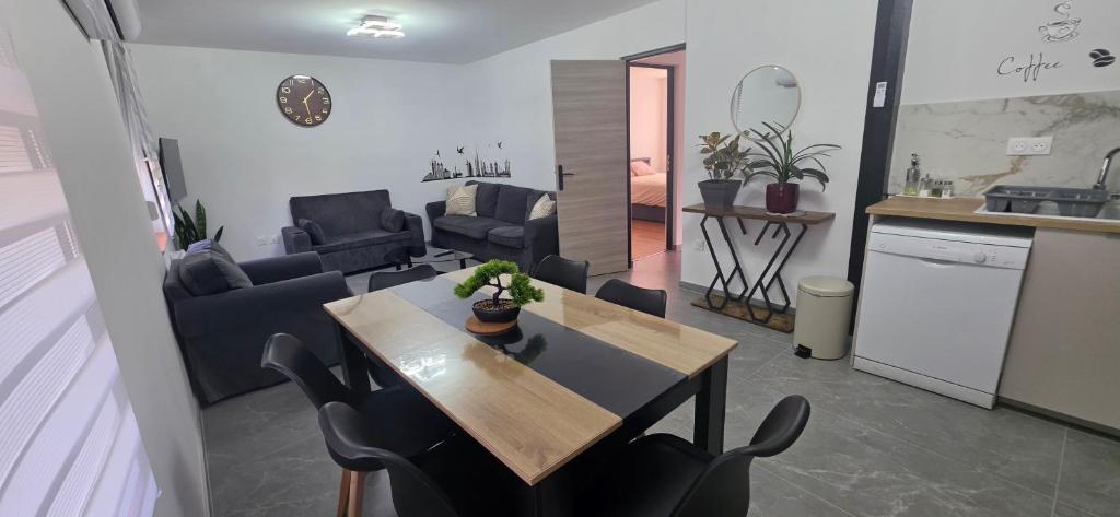 Logement calme avec jardin proche centre et gare – photo 8