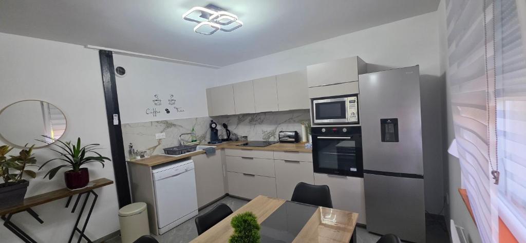 Logement calme avec jardin proche centre et gare – photo 9
