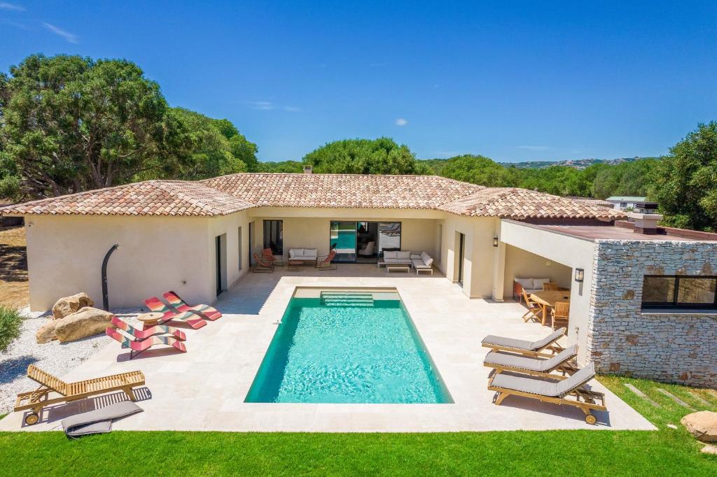 Villa Anna piscine, 10' de la plage, Canetto, Bonifacio