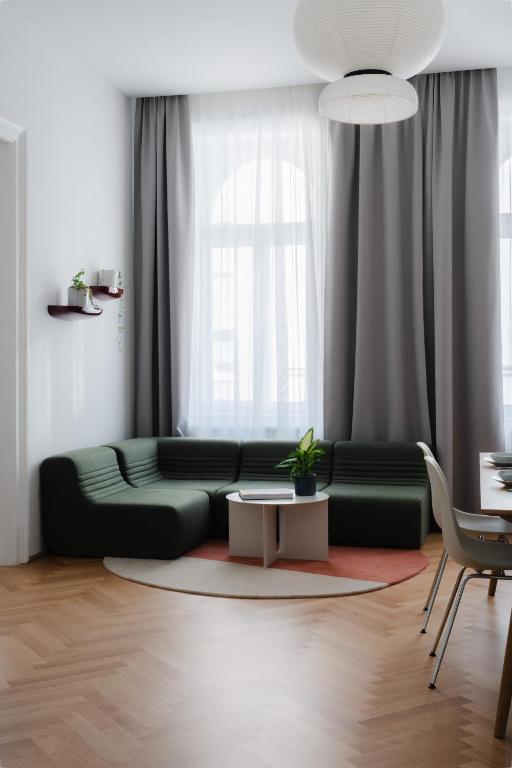 Design apartment for up to 7 guests near Prater