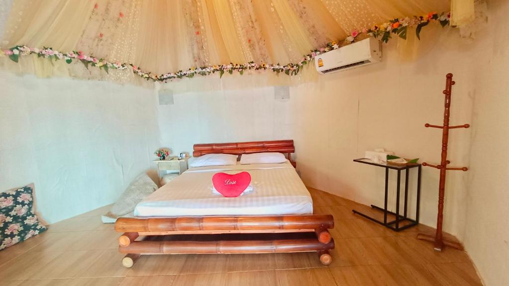 Pareehut Resort Koh Sichang - Standard Villa