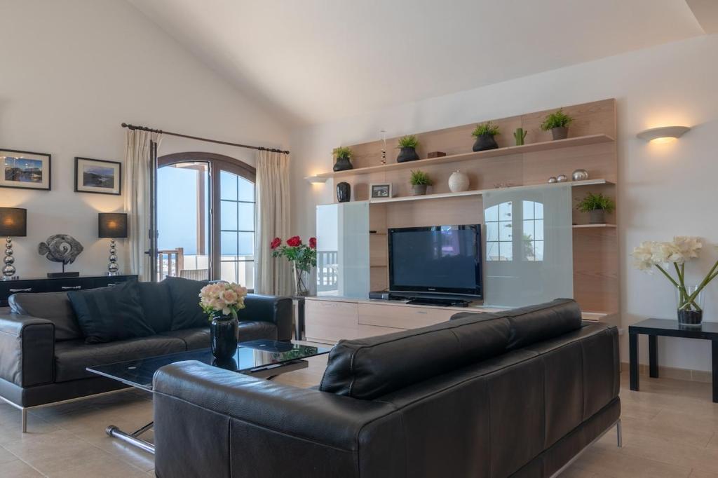 Ocean View - Luxury villa with dream-like sea views