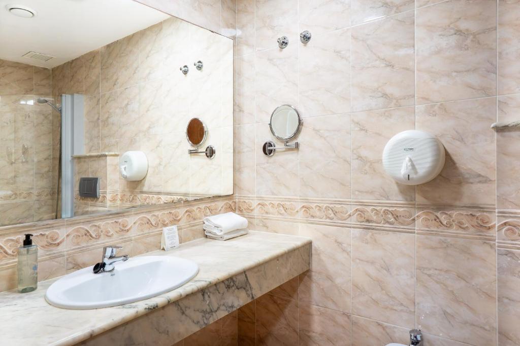 Checkin Valencia Ciscar - Economy Double Room