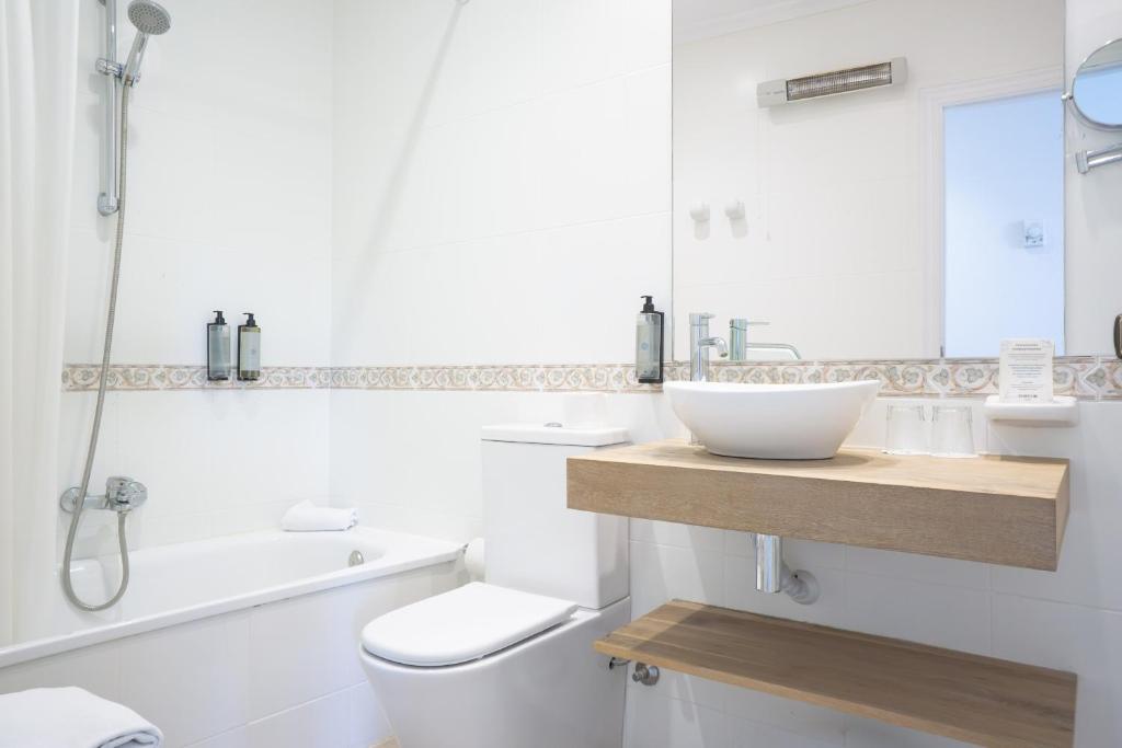 Checkin Valencia Ciscar - Standard Triple Room