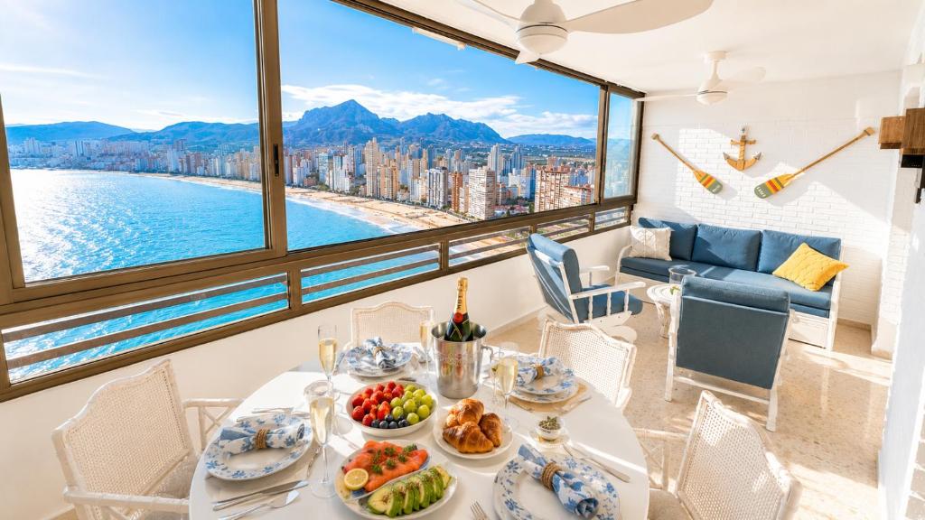 Armando SeaView Residence - Azure
