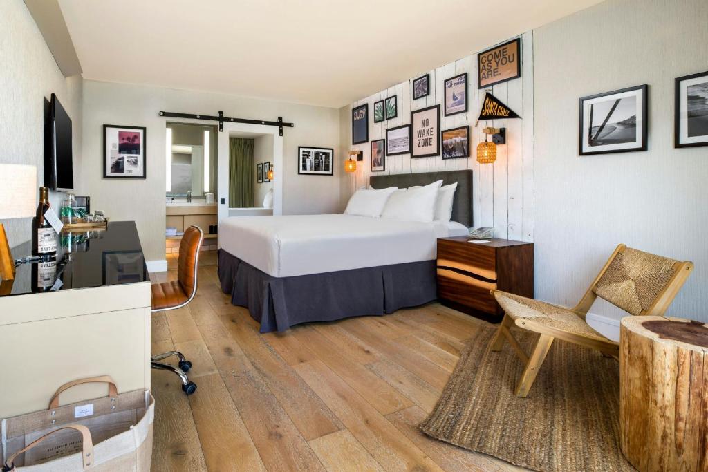 Hotel Paradox, Autograph Collection - 