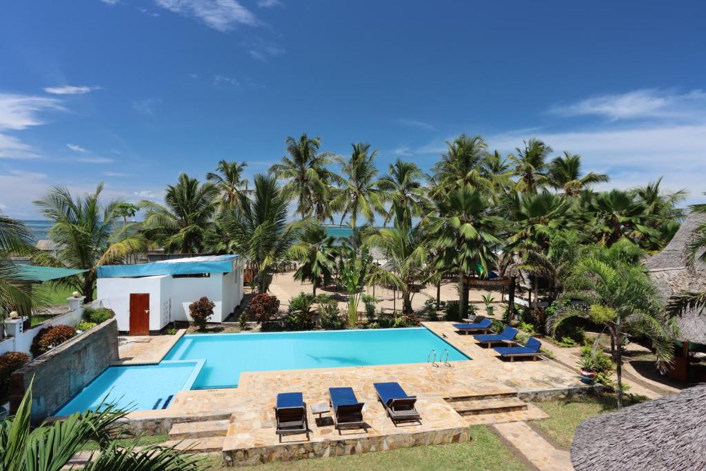 an aerial view of the pool at the resort at Villa Dahl Beach Resort in Dar es Salaam
