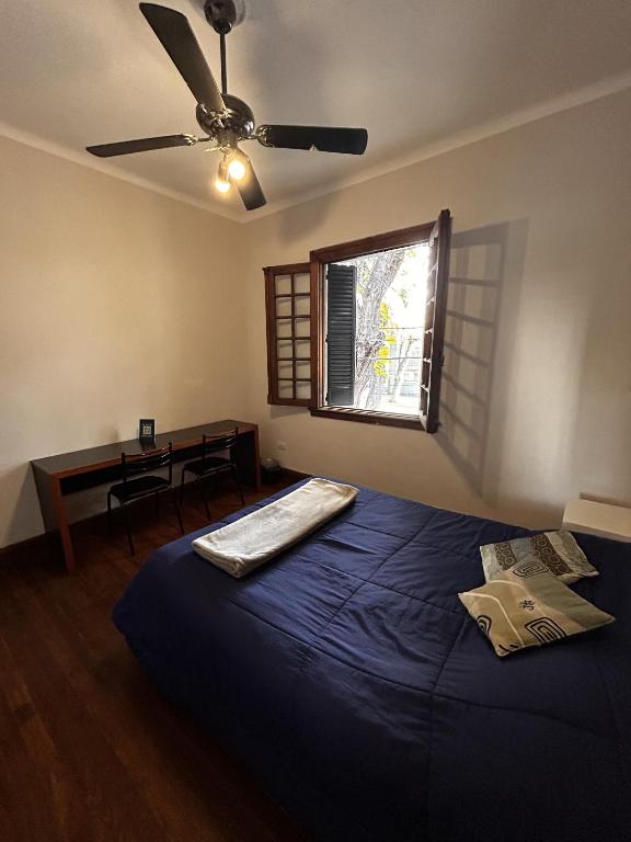 Double Room with Shared Bathroom Photo 1