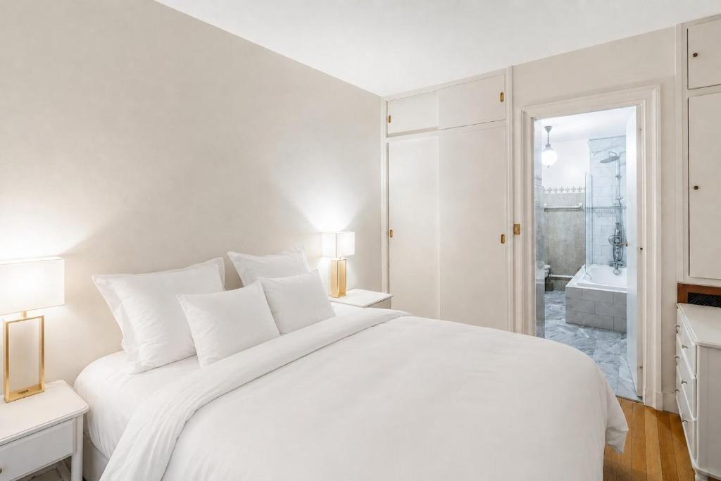 Luxury and Elegance Georges V with AC