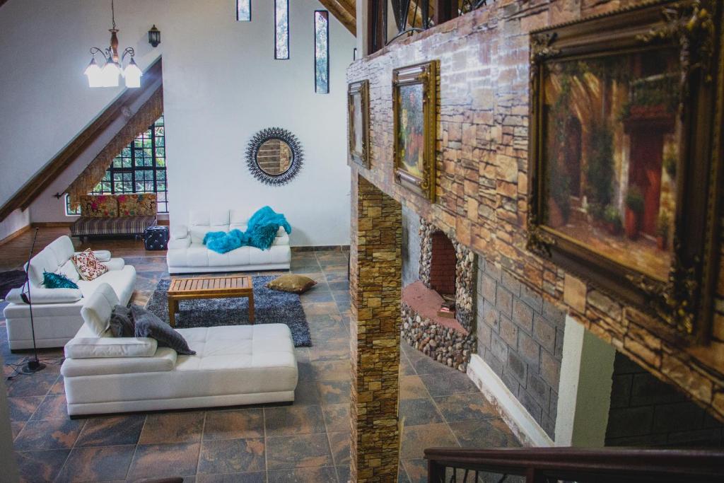 Posezení v ubytování Runda Lofts