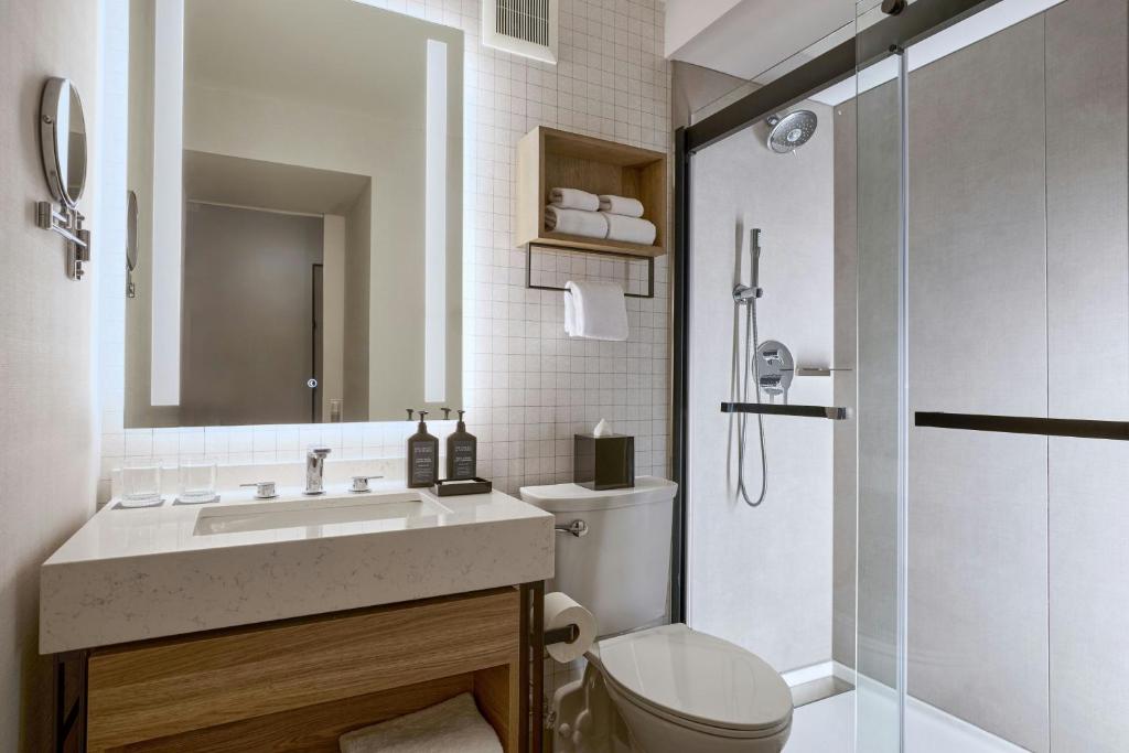 Sheraton Philadelphia University City Hotel - 