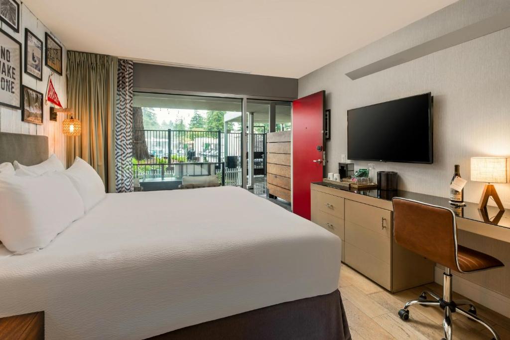 Hotel Paradox, Autograph Collection - 