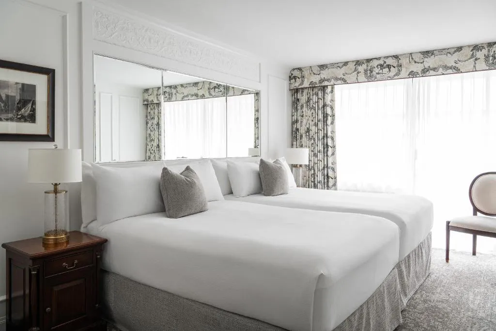 One-Bedroom Suite with Two Double Beds