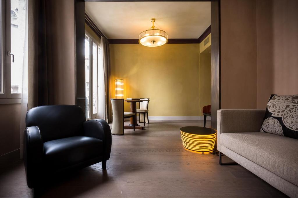 
Wellness Suite - Separate Building
