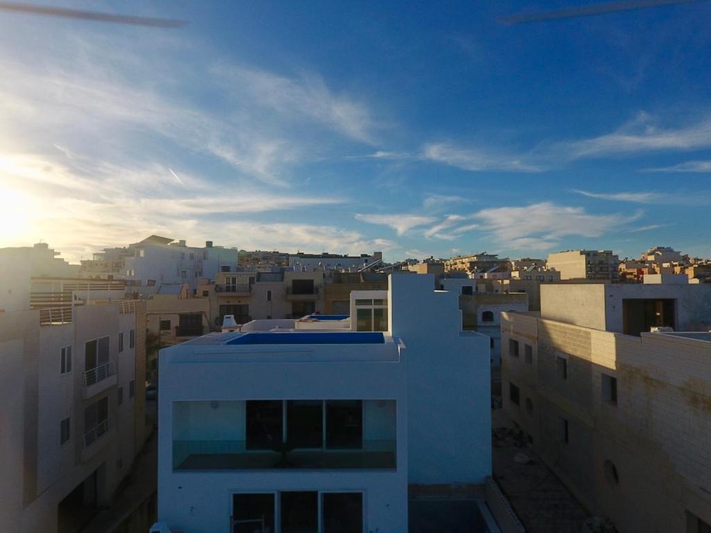 The Sea-Bank Villa Apartments - 15