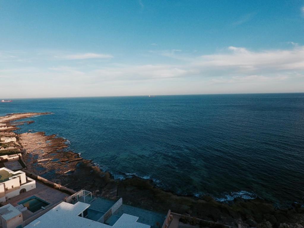 The Sea-Bank Villa Apartments - 16