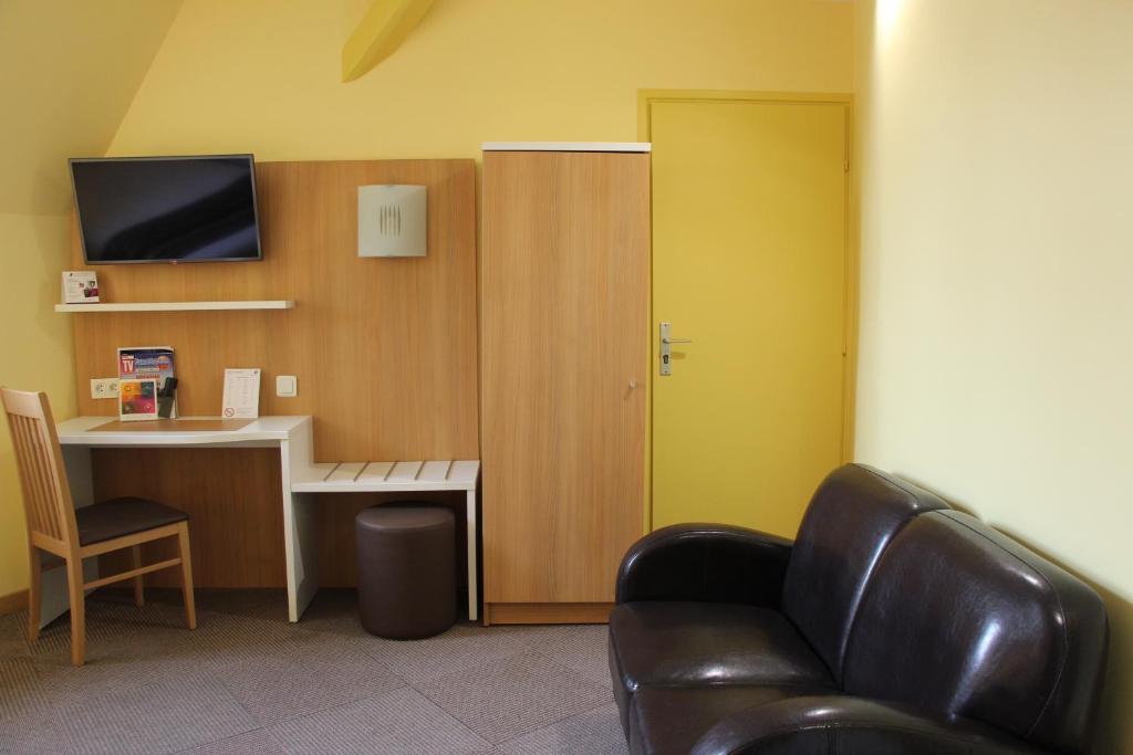 The Originals City, Hôtel Continental, Poitiers - Superior Triple Room