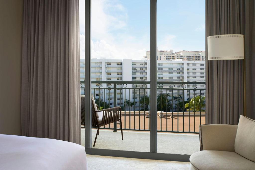 The Ritz-Carlton Key Biscayne, Miami photo 2
