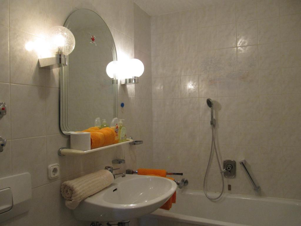 Koupelna v ubytování Erlebnislandgasthof Hotel Neiderhell