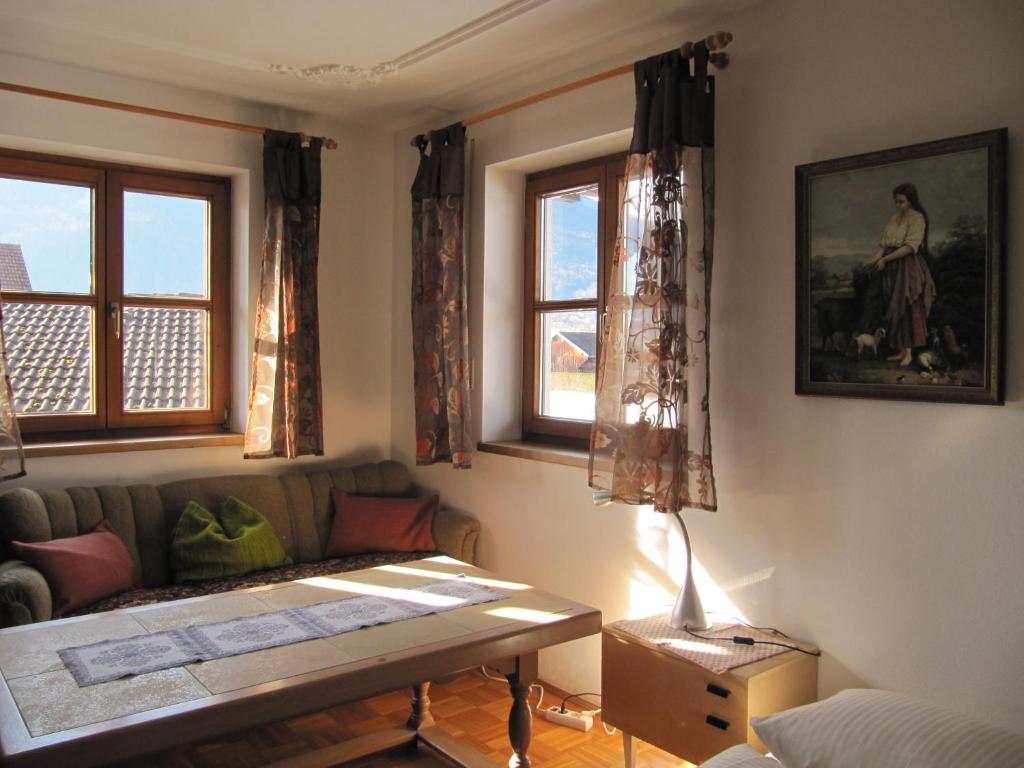 Posezení v ubytování Erlebnislandgasthof Hotel Neiderhell
