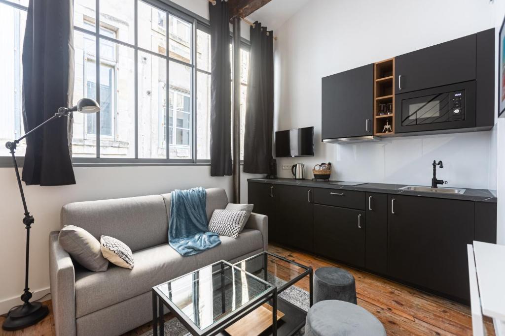 Duplex élégant climatisé hypercentre Bordeaux