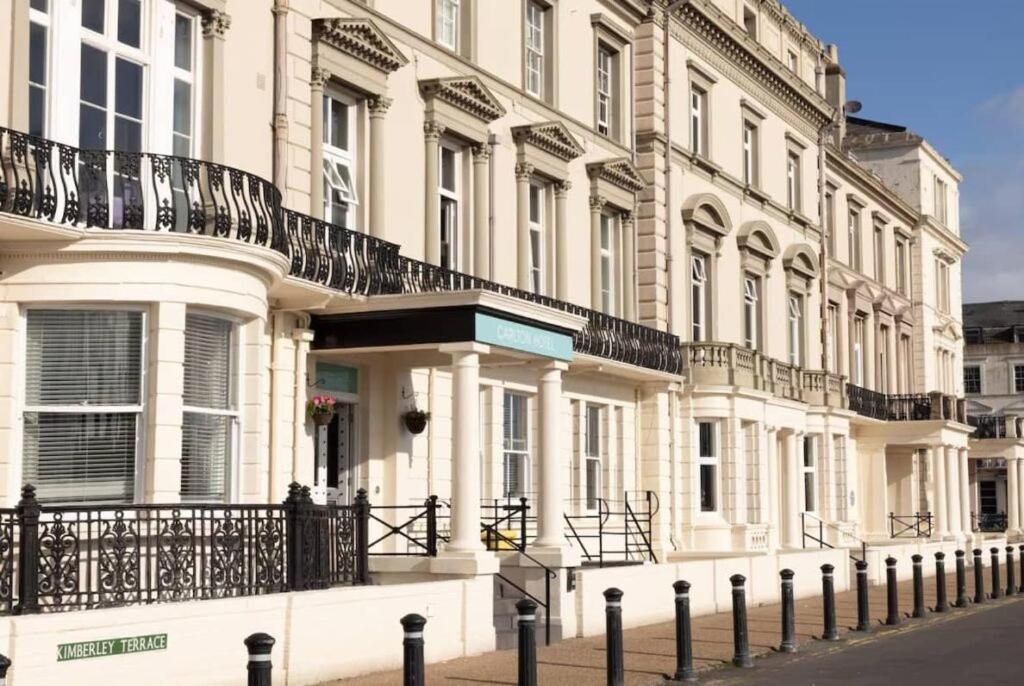 The Carlton Hotel