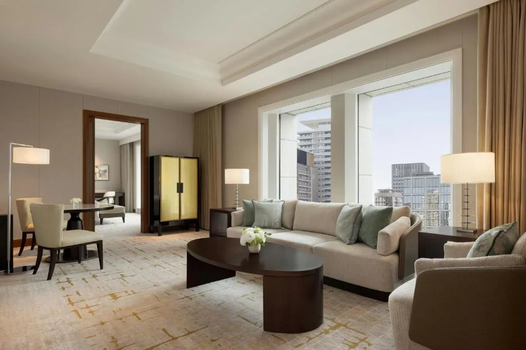 St. Regis King Suite with City View