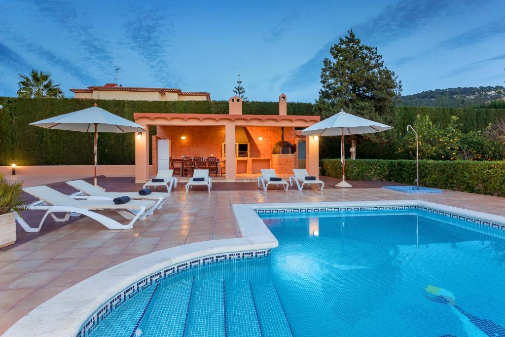 Villa Tino - Villa Met Een Privézwembad
